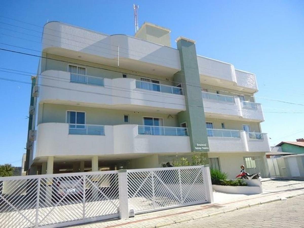 Res. Antonio Pinheiro. Apartamento Com 2 Dormitorios. Bombinhas Exterior foto